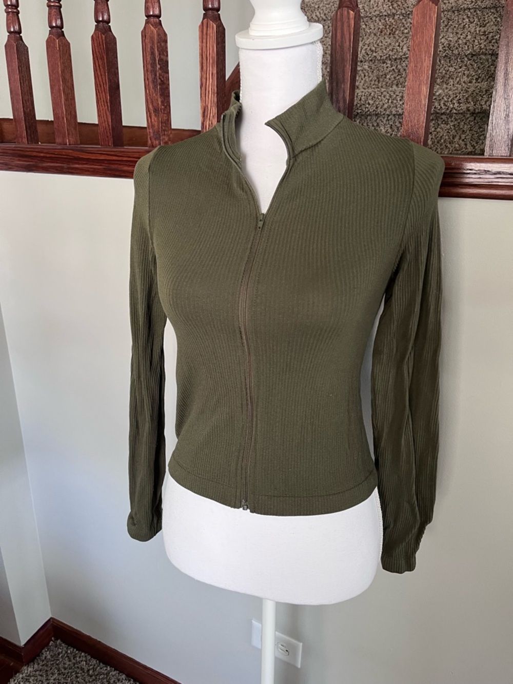Poof New York Olive Green Ribbed Zip Up Mock Neck Top Style 226530‎ M/L